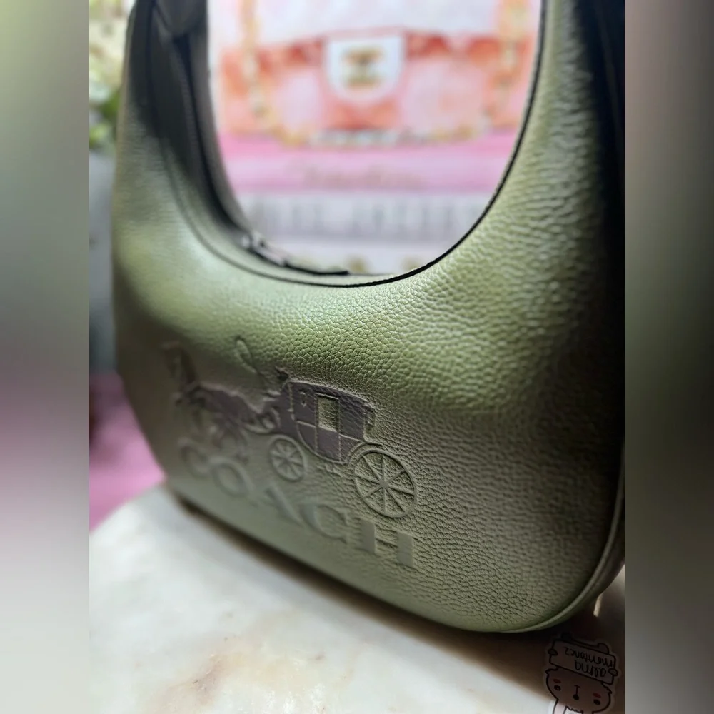Coach Carmen Shoulder Bag
Forest Green Leather Hobo Bag NWOT - Picture 7 of 14